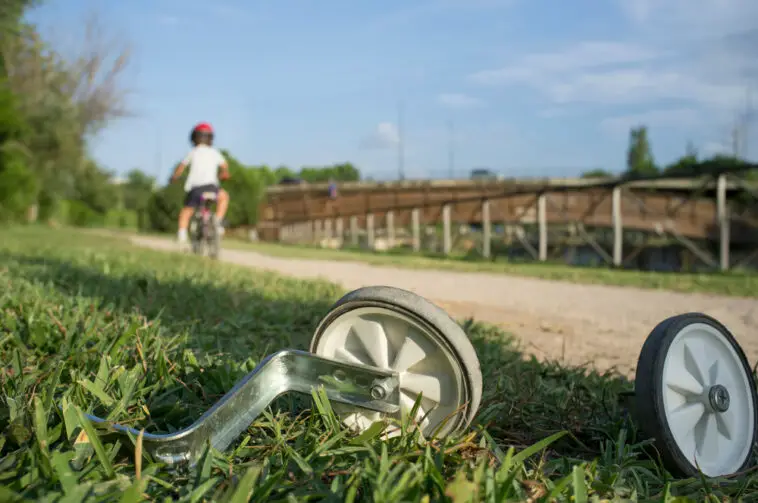 training wheels for electric dirt bike