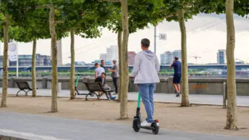 Long Distance Electric Scooter