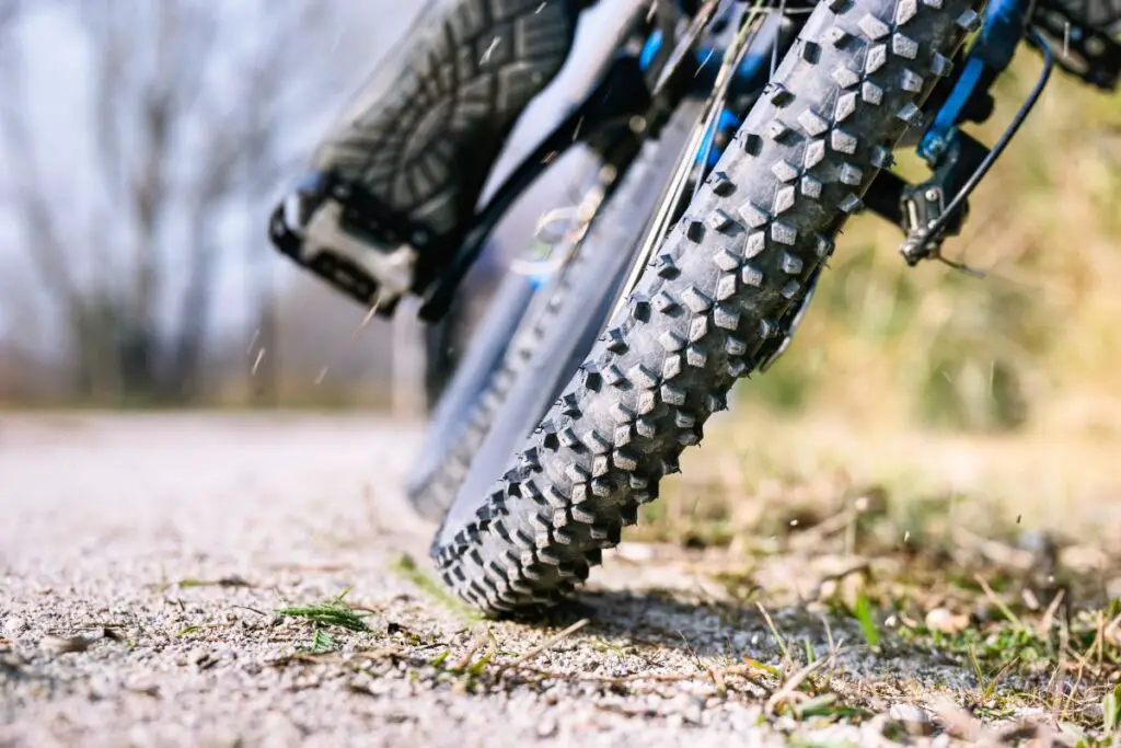 puncture resistant bike tires