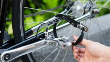 Bike Pedals with Toe Clips and Straps