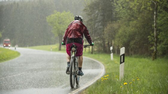 best rain gear for bike commuting