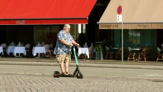 best electric scooter for 300lb man